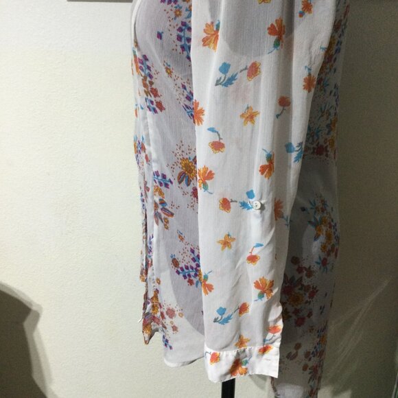 2 TOPS, HOPE SPRINGS LONG BUTTON UP BLOUSE W/TANK TOP + BLACK TOP - Picture 5 of 9